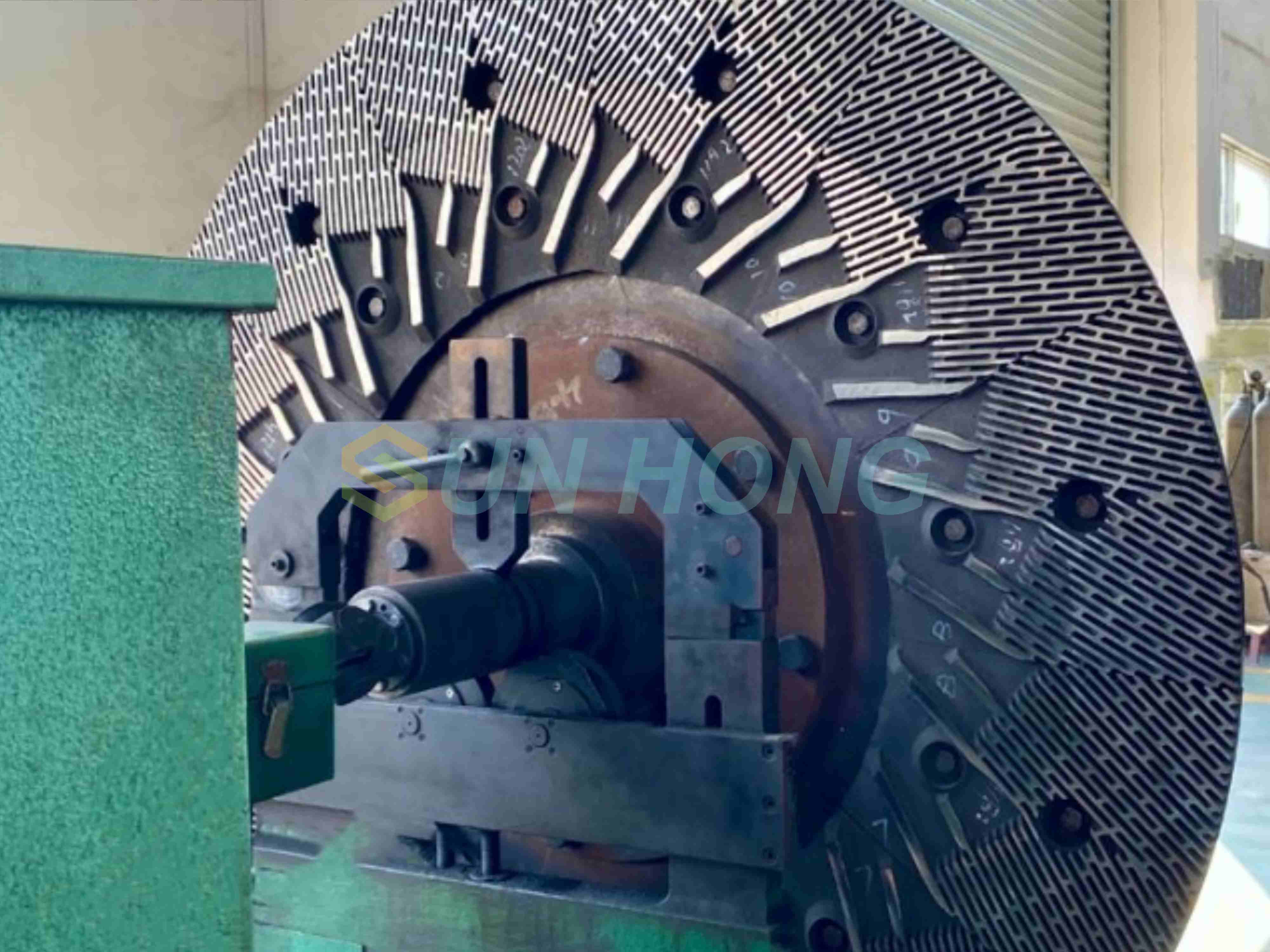 refiner plate