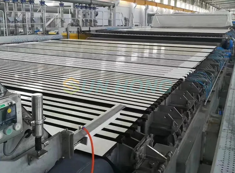 paper machine dewatering element