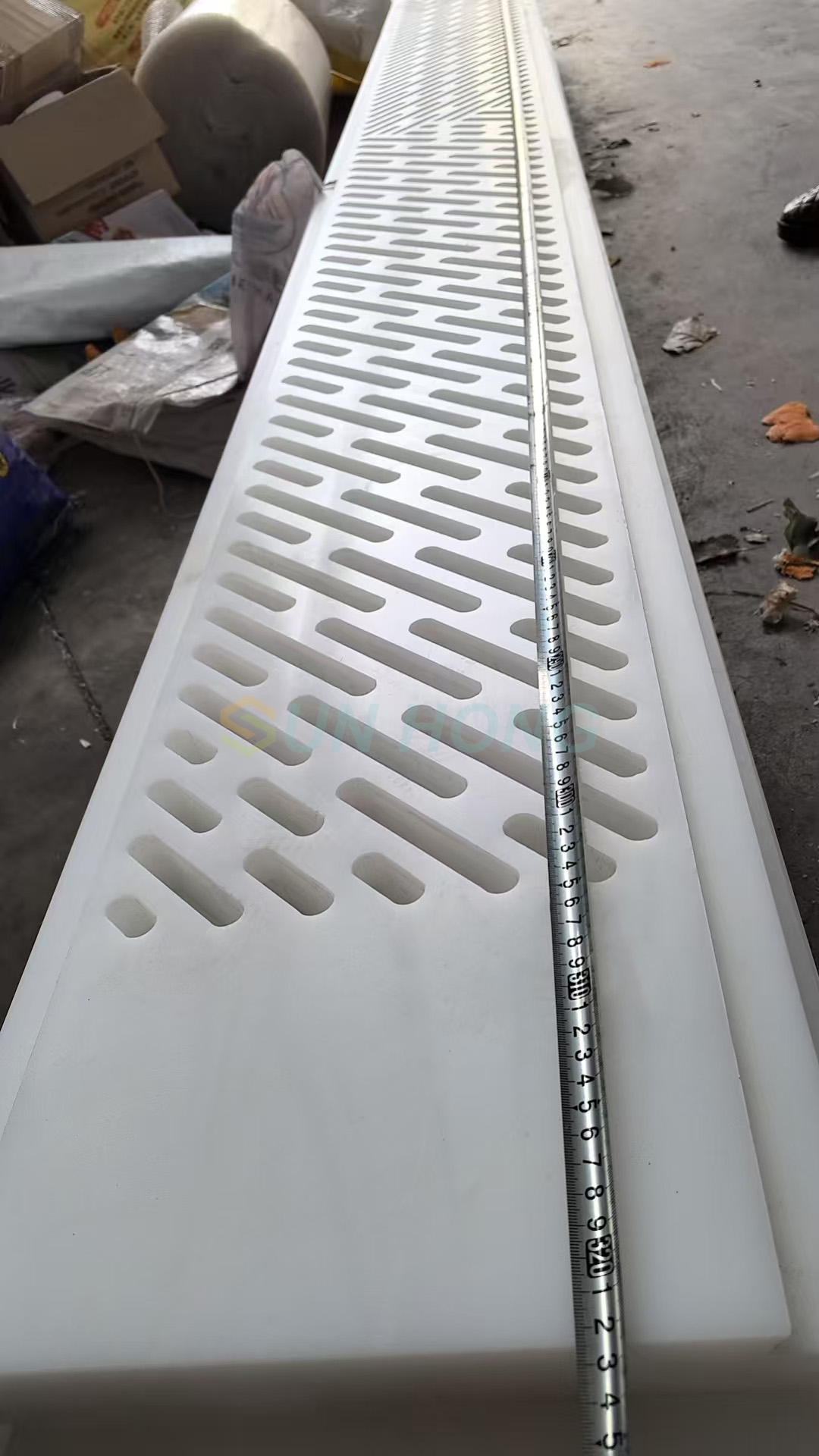 UHMWPE suction box cover