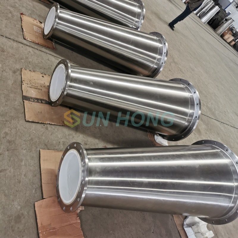 Stainless steel lined ceramic cleaner cone